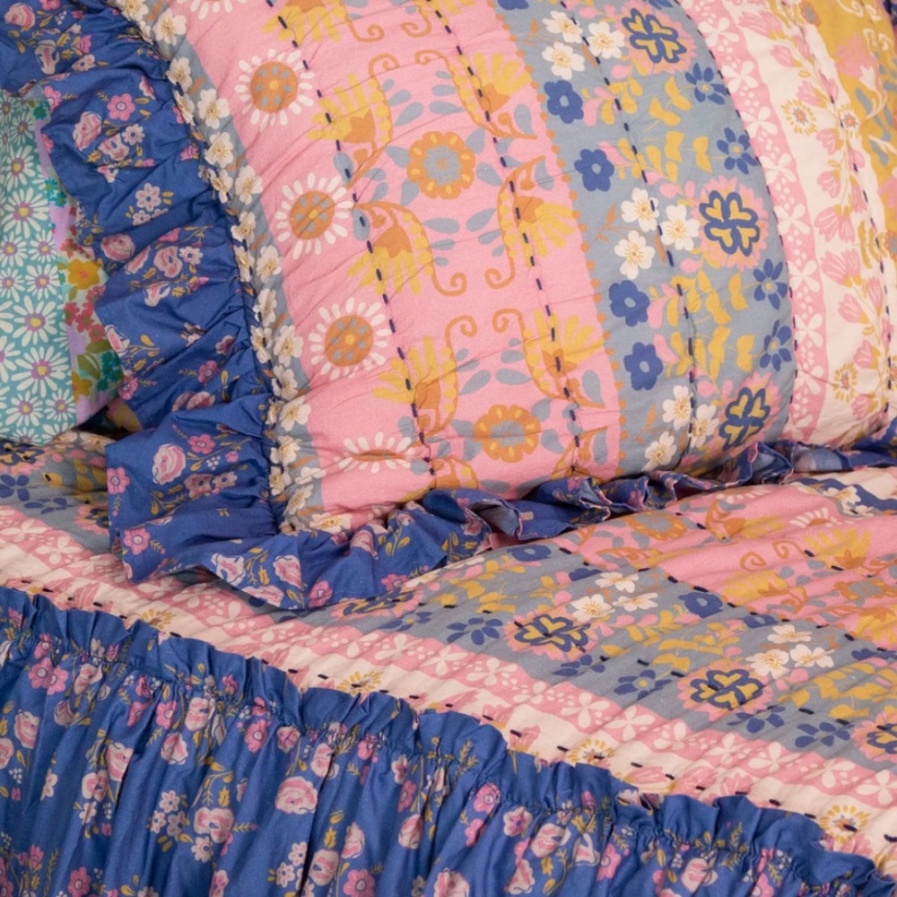 NWT Natural life Ruffle Skirt Quilt - Picture 3 of 7